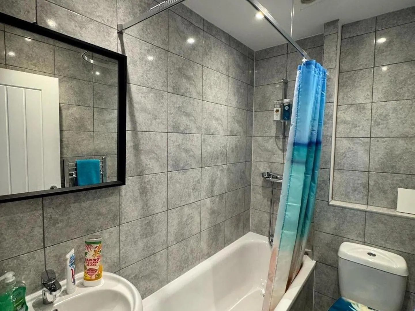 Apartment Three Double Rooms In Spacious Home Belvedere